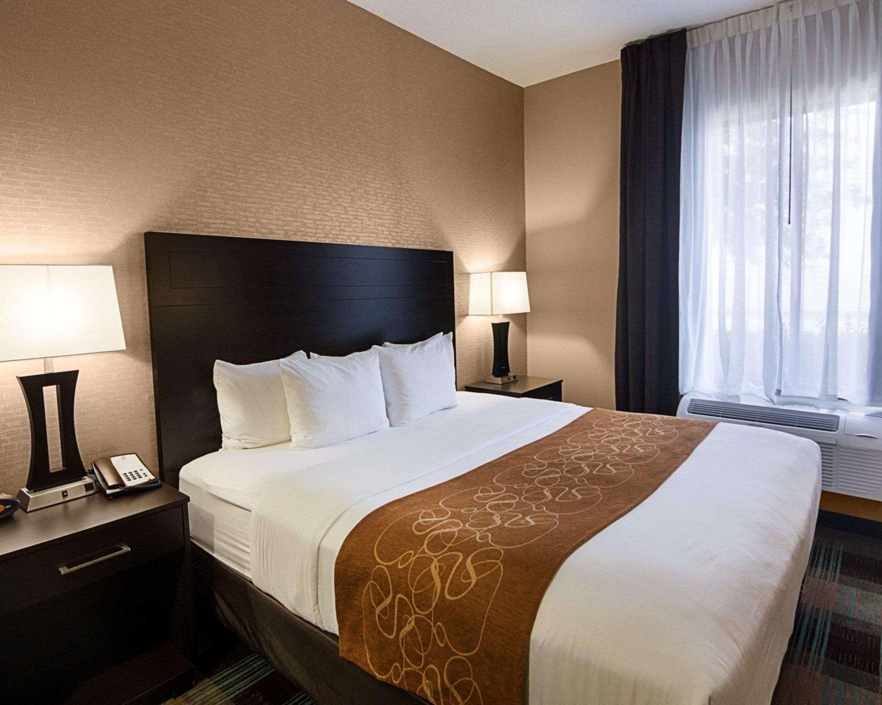Comfort West At Clay Road Hotel Houston