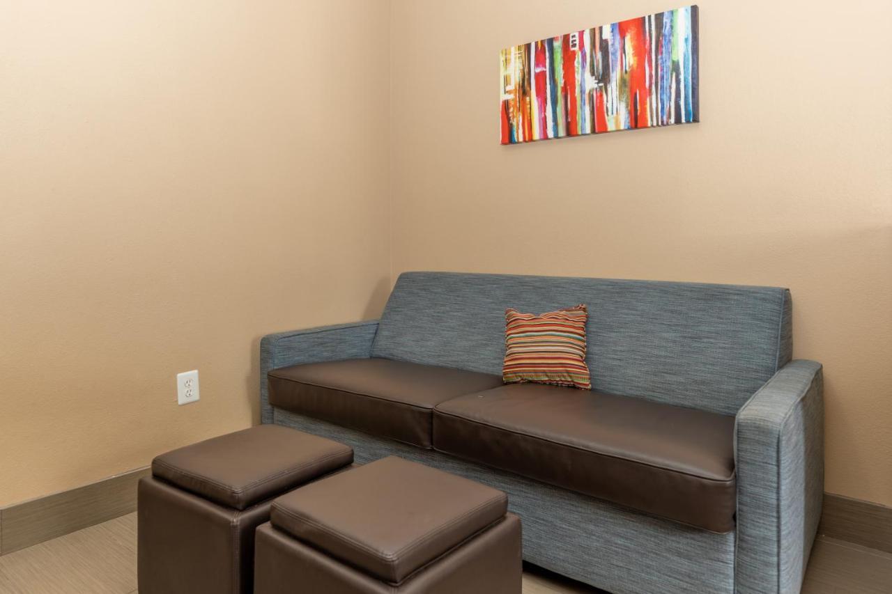 Hotel Comfort West At Clay Road 3*