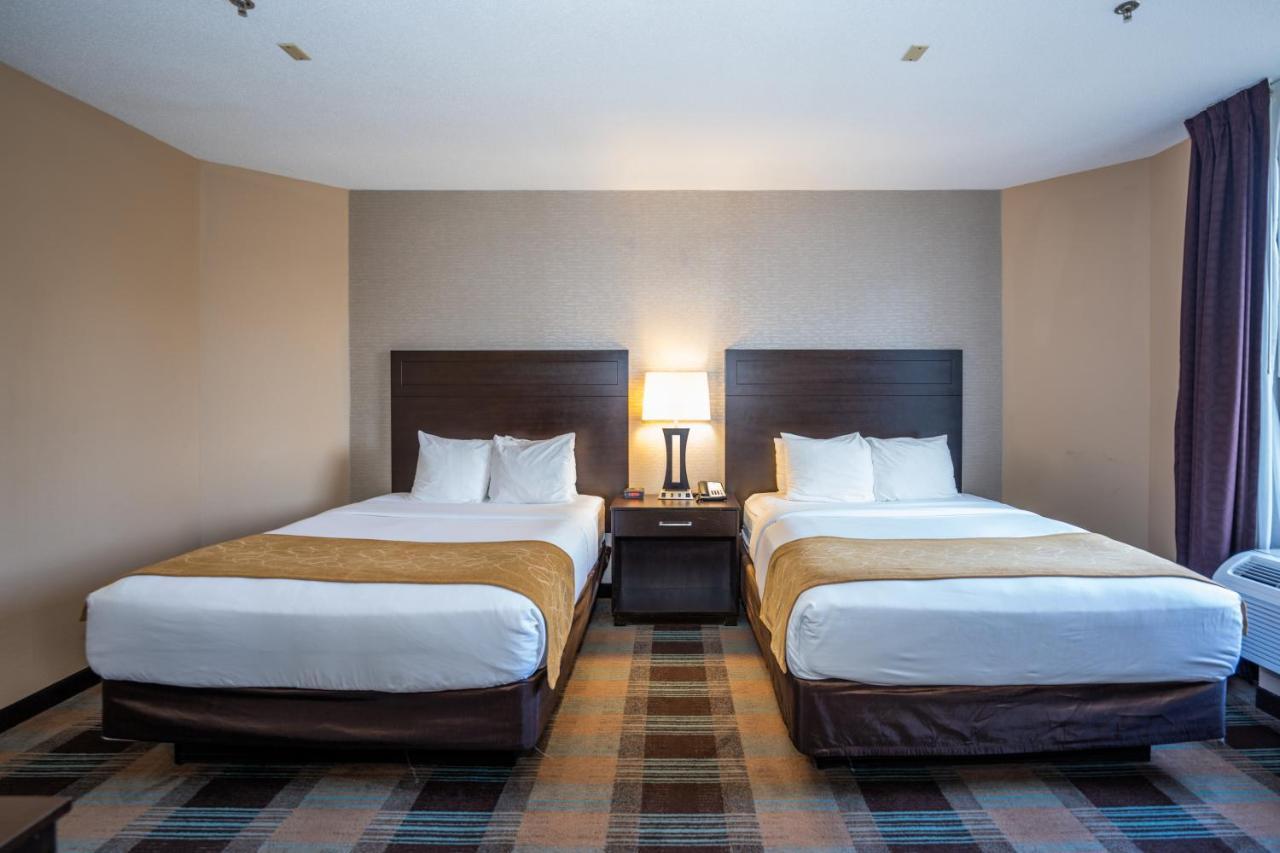 Hotel Comfort West At Clay Road