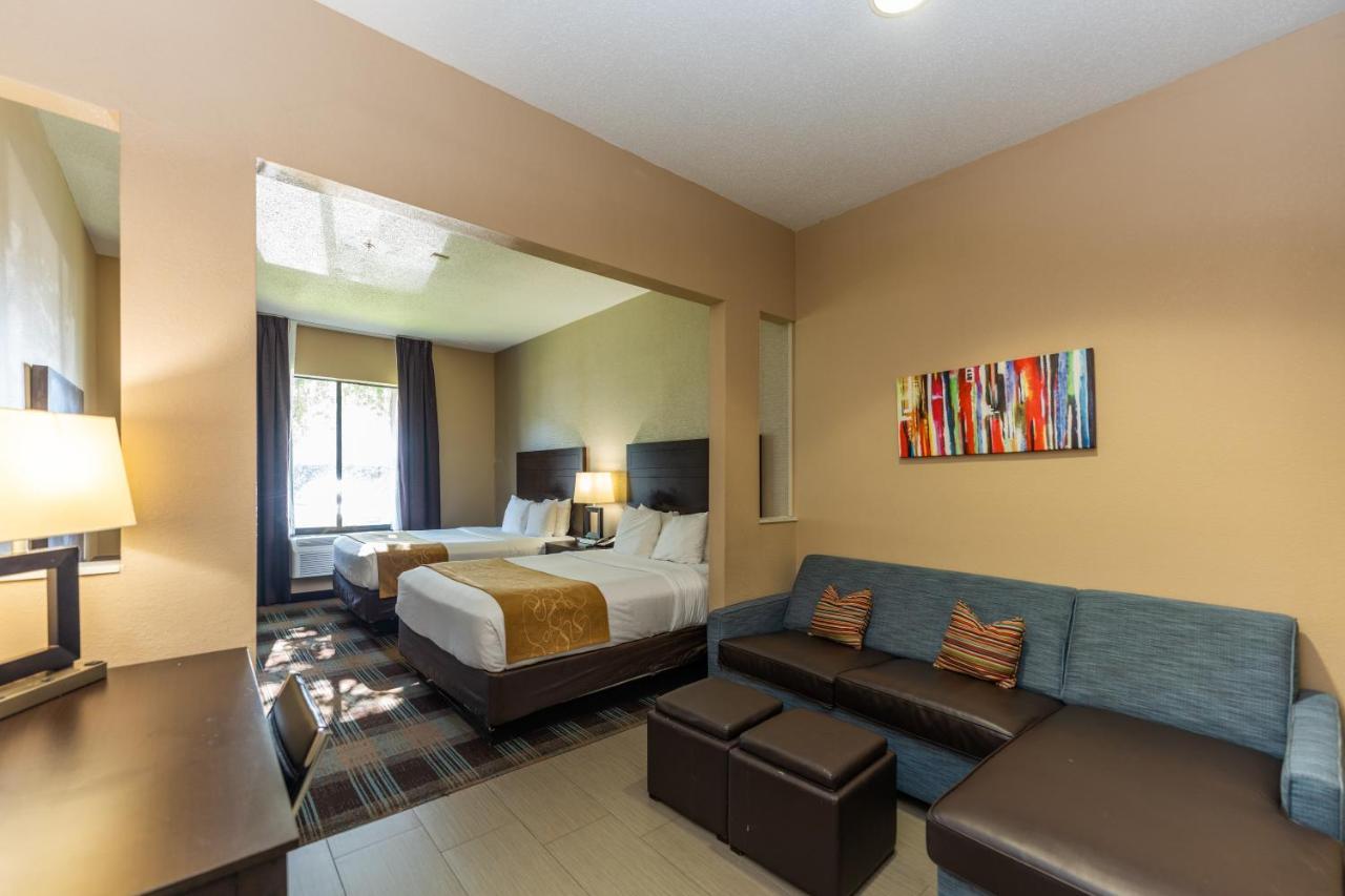Comfort West At Clay Road Hotel 3*