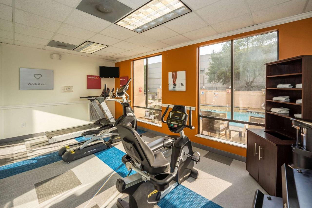 Comfort West At Clay Road Hotel Houston